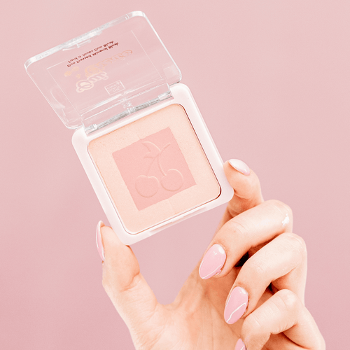 Add a sweet flush of color to your complexion with our Oui Cherie Blush - highly pigmented powder blush that blend seamlessly into the skin for a smooth, healthy color effect to accent cheeks. The compact size makes it easy to travel with and allow for touch ups throughout the day.