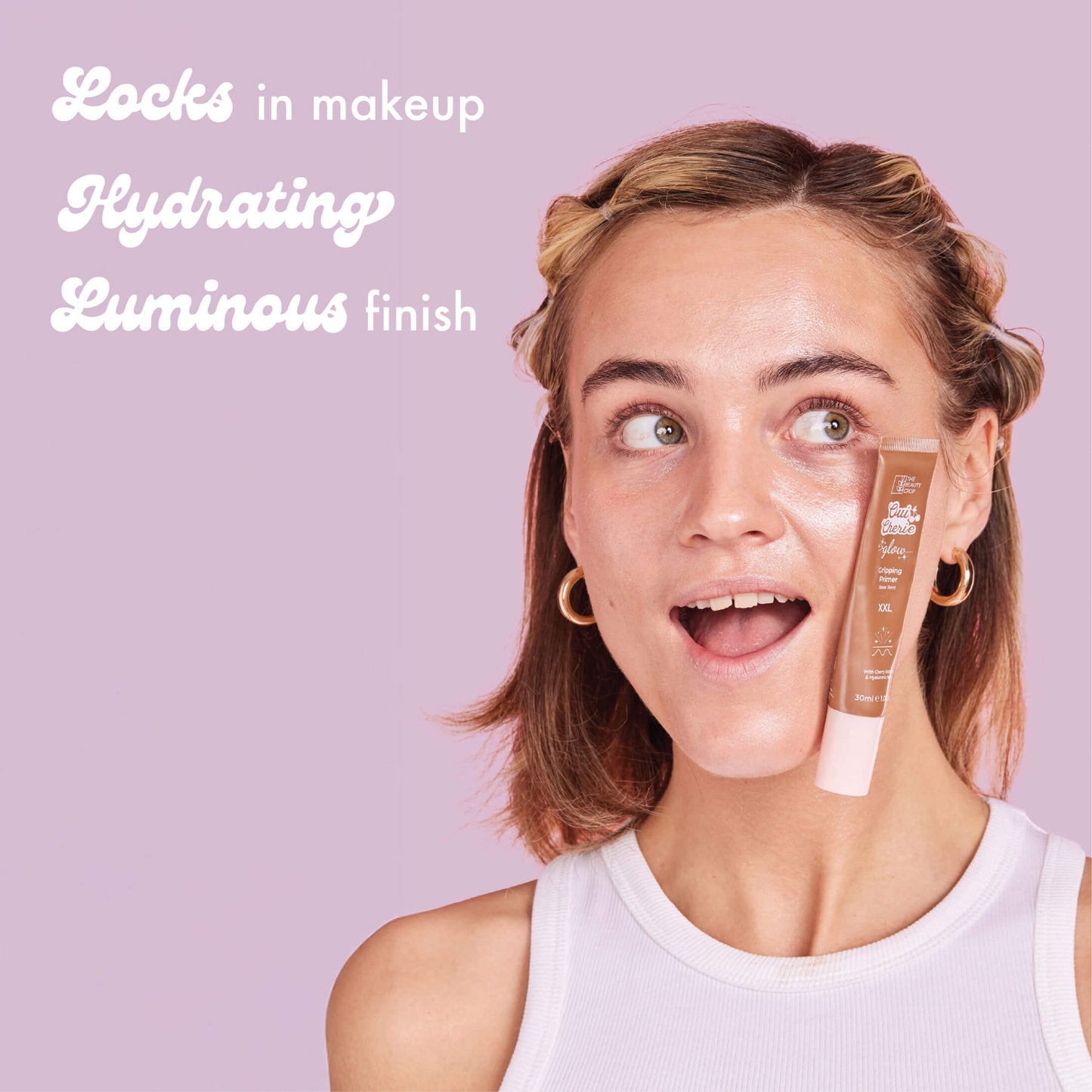 Locks in makeup
Hydrating
Luminous finish